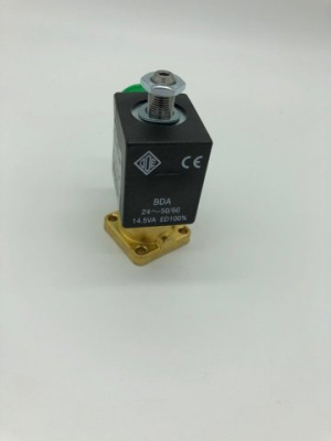 Электромагнитный клапан с катушкой управления на 24V